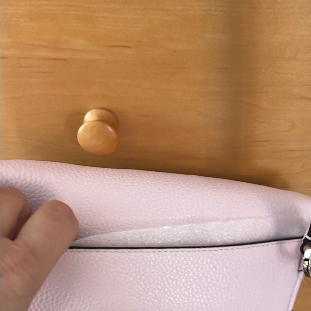 Kate Spade Light Pink Crossbody Bag, NWT - Picture 3 of 4